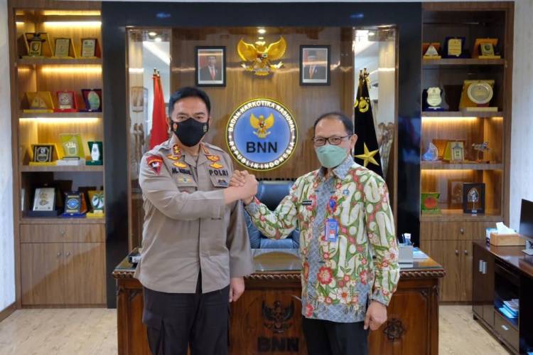 Kapolda Riau Bertandang ke BNNP Sinergi Berantas Narkoba
