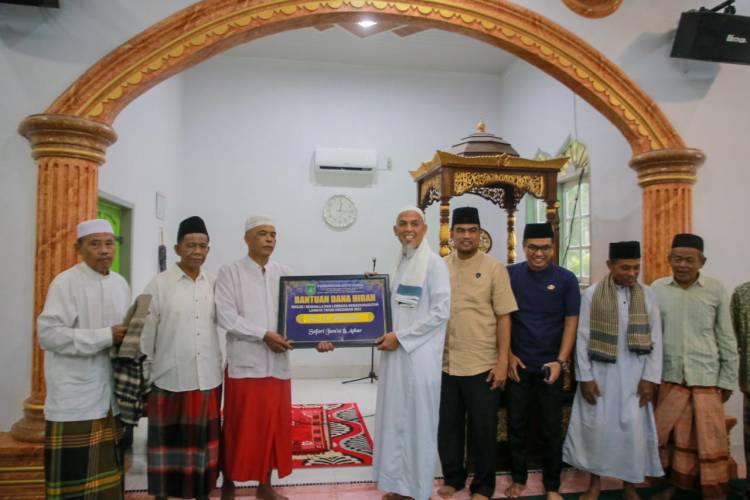 Penghujung Tahun, Walikota Dumai Safari Jumat di Masjid Darussalam Kampung Baru