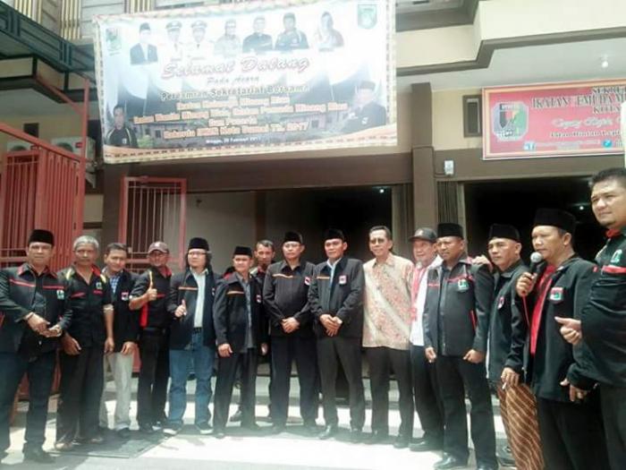 Walikota Dumai Resmikan Sekretariat Ikatan Keluarga Minang Riau