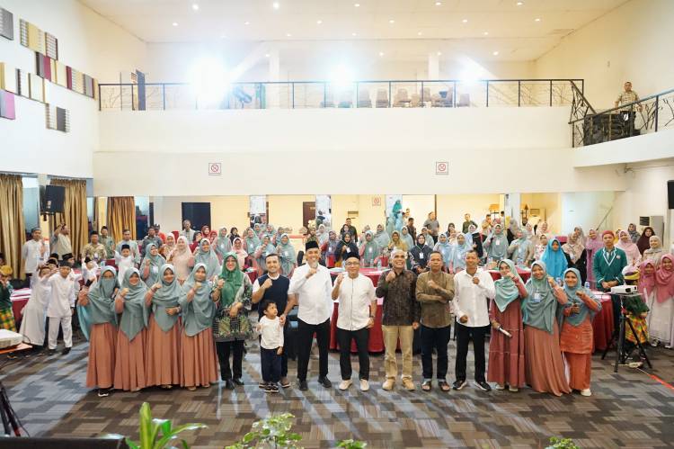 Walikota Dumai Membuka Seminar Mendidik Pemahaman Karakter Anak Secara Hakiki