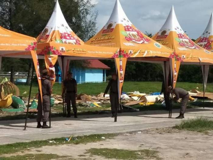 Satpol PP Bongkar Tenda Dumai Expo 2018 Tak Berizin