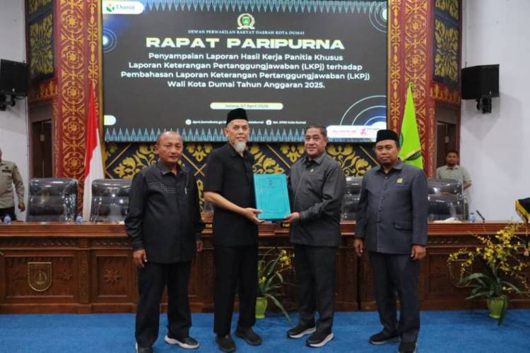 Walikota Dumai Hadiri Paripurna DPRD, Pansus LKPj 2025 Apresiasi dan Rekomendasi Strategis