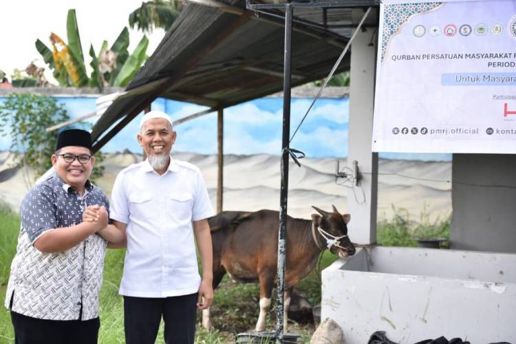 Wako Dumai Terima Bantuan Sapi Qurban dari Persatuan Masyarakat Riau Jakarta