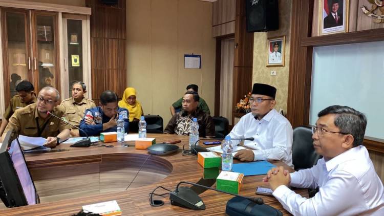 Wawako Dumai Pimpin Rakor Penuntasan Status Tanah ROW Jalan Sudirman
