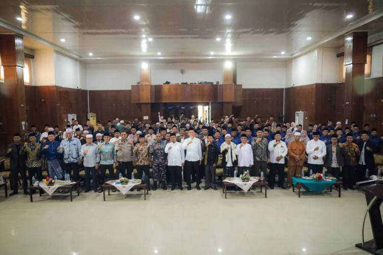 Pelantikan Pengurus Mubaligh Dumai, Wako Paisal Dorong Dakwah Berbasis Teknologi