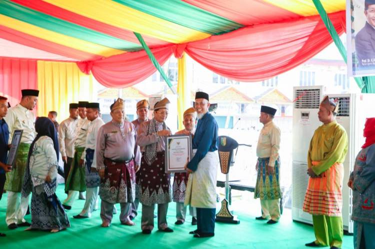 Walikota Dumai Raih Penghargaan Menteri Agama di MTQ ke-44 Provinsi Riau