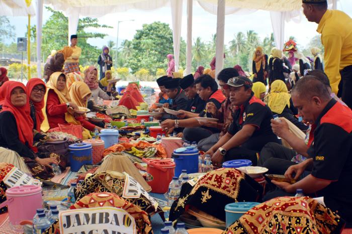 IKMR Dan IPMR Dumai Partisipasi Festival Budaya Minangkabau Sumatera Barat 