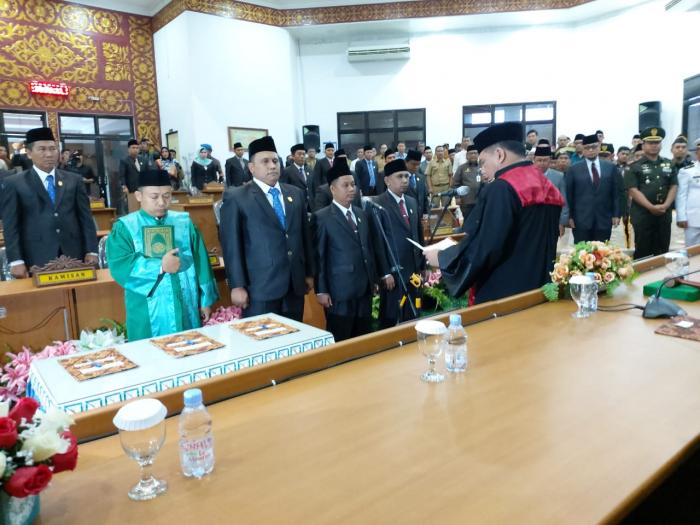 Tiga Pimpinan DPRD Kota Dumai Resmi Dilantik