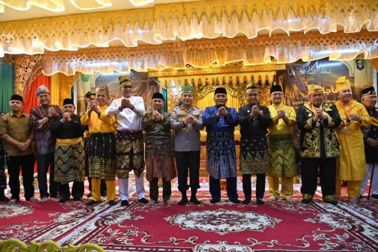 Wawako Dumai Hadiri Majelis Melepas Kepindahan dan Syukuran Komjen Herry Heryawan