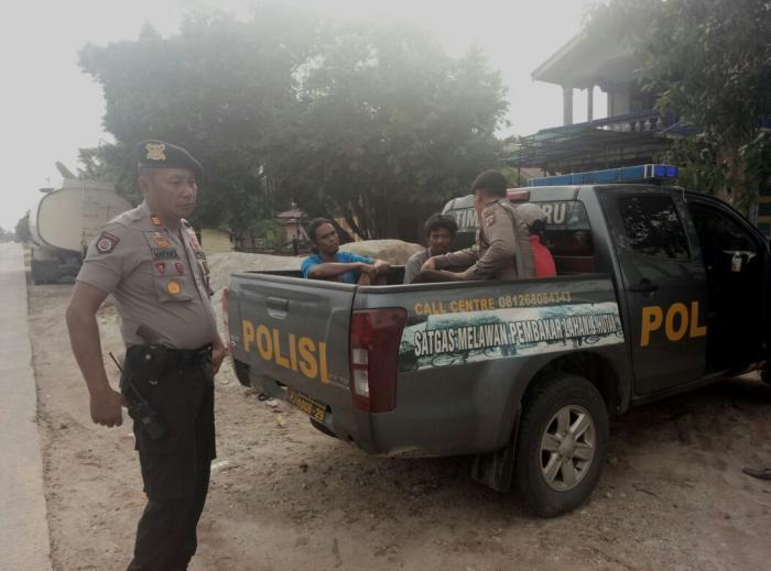 Polisi Tangkap 3 Pelaku Pungli Truk Tangki di Dumai