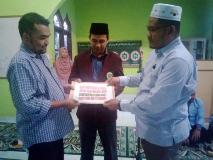 Institut Tafaqqul Fiddin Dumai Serahkan Bantuan Gempa Pidie, Aceh