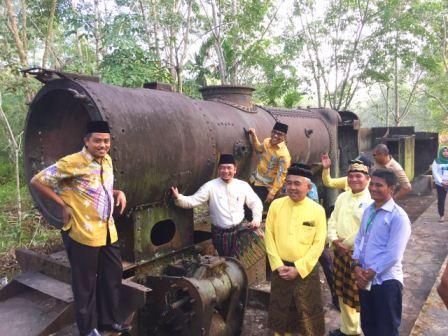 Pemprov Riau Segera Revitalisasi Gerbong Kereta Api Lipat Kain ke Kawasan Tugu Equator