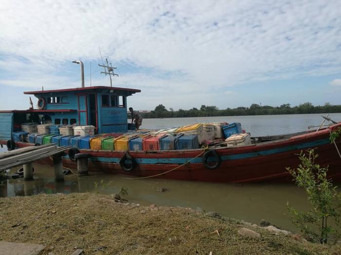 Dihantam Ombak, KM Bahari Indah 5 Dikabarkan Tenggelam di Perairan Bengkalis